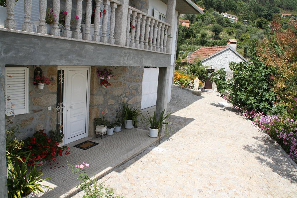 Castelo Dos Sonhos Hotel Valadares  Екстериор снимка